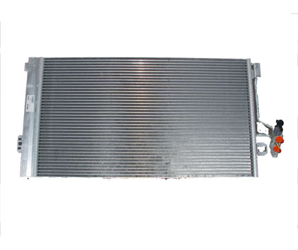 [CD053] CONDENSEUR MERCEDES VU - 670x395x16