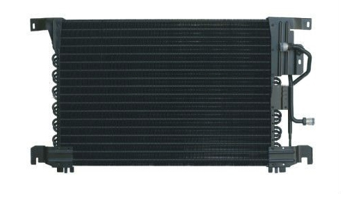 [CD075] CONDENSEUR MERCEDES TRUCKS - 675x455x22