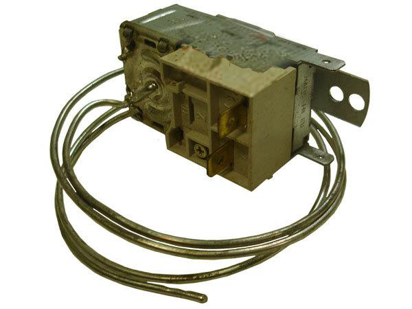 [TH48] THERMOSTAT JOHN DEERE